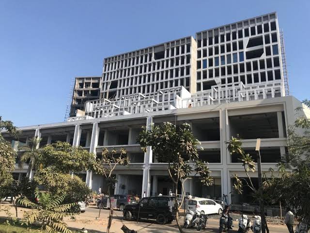 North Plaza Ahmedabad: Address, Location, Shops & Timings
